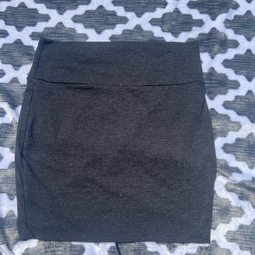 Grey mini skirt brand new with tags Heart and Hips, Juniper boutique